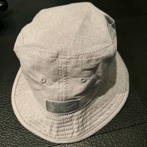Penguin bucket hat
